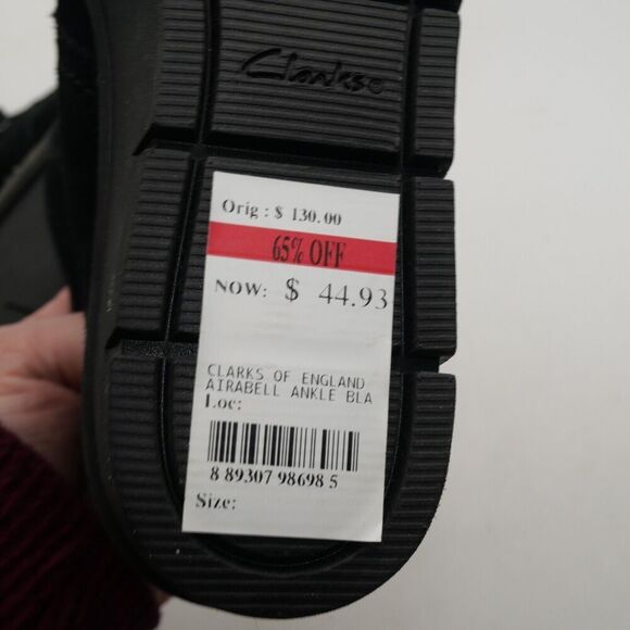 NEW Clarks Airabell Women's 5.5 Lace Up Ankle Chukka Boots Booties Black Suede - Picture 8 of 9